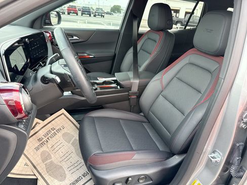 Used 2026 Chevrolet Equinox RS FWD image 13