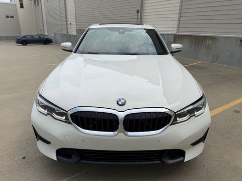 Used 2020 BMW 330i xDrive Sedan w/ Premium Package AWD/4WD image 8