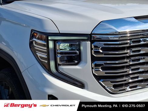 Certified 2023 GMC Sierra 1500 Denali w/ Technology Package AWD/4WD image 10