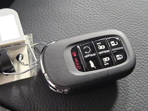 New 2026 Honda Odyssey Touring image 20