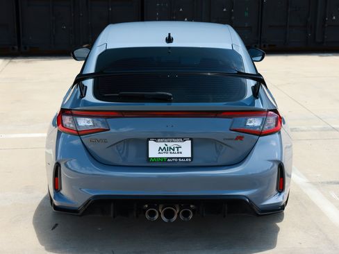 Used 2025 Honda Civic Type R image 13