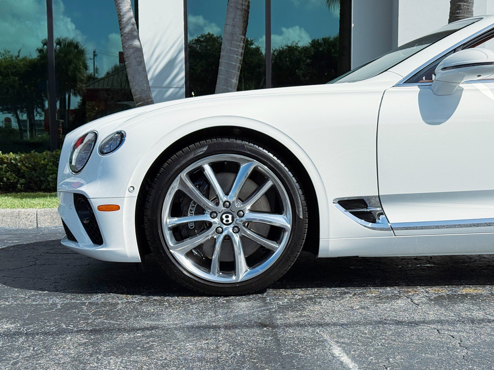 Used 2024 Bentley Continental GT V8 AWD/4WD image 18