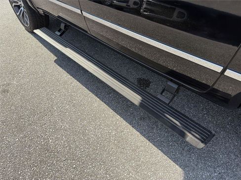 Used 2025 RAM 1500 Tungsten w/ Off Road Group AWD/4WD image 10
