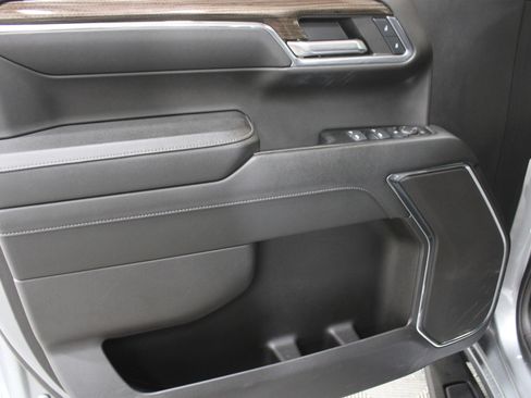 Used 2024 Chevrolet Silverado 1500 RST w/ Protection Package image 6