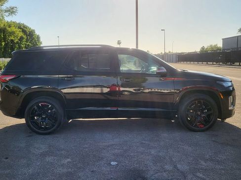 Used 2022 Chevrolet Traverse Premier w/ Redline Edition FWD image 10