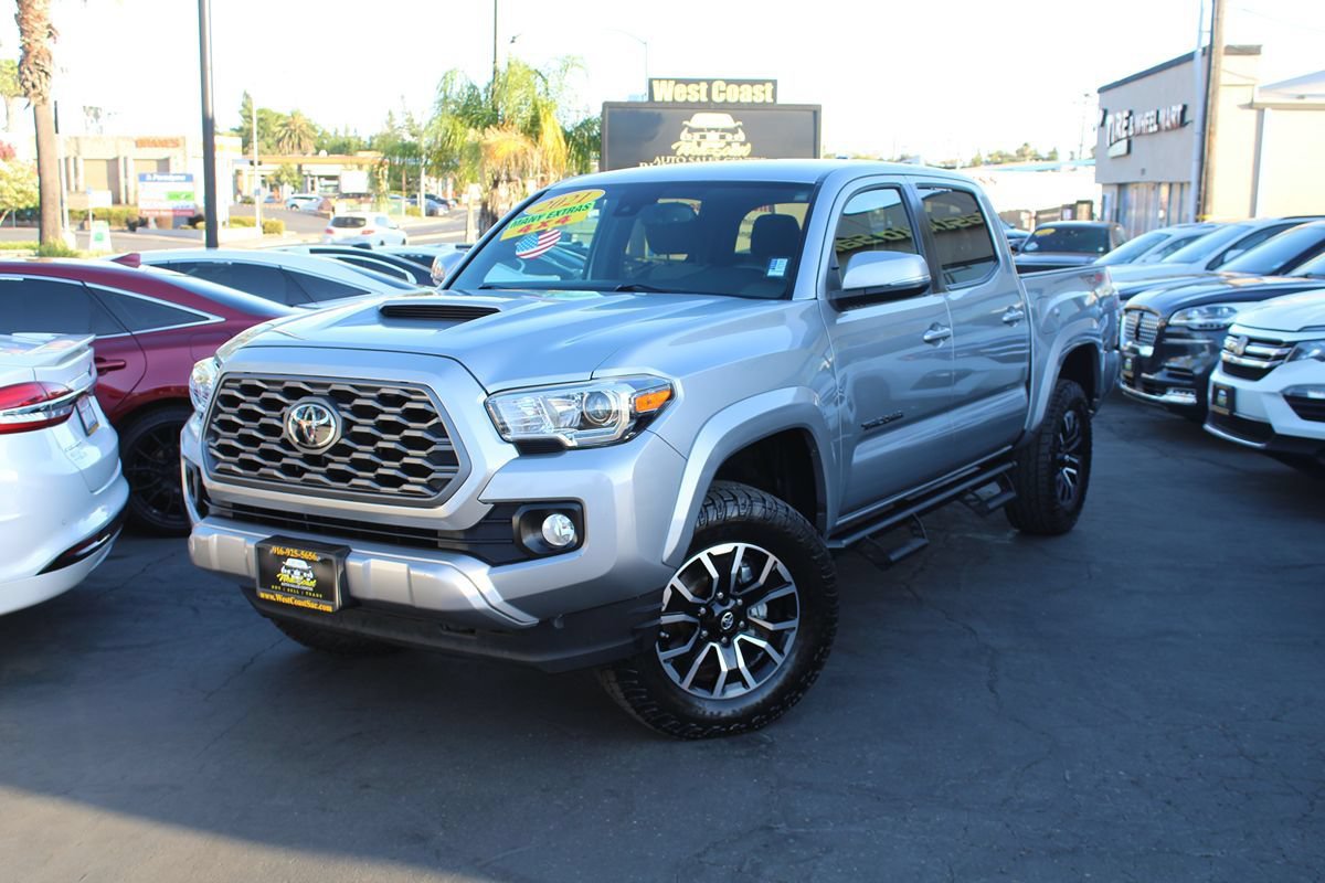Used 2021 Toyota Tacoma TRD Sport w/ Technology Package AWD/4WD image 38