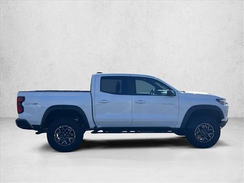 Used 2024 Chevrolet Colorado ZR2 w/ Technology Package image 4