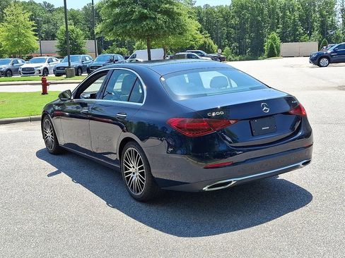 Used 2022 Mercedes-Benz C 300 4MATIC Sedan image 4