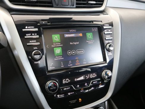 Used 2020 Nissan Murano SL w/ Moonroof Package AWD/4WD image 14