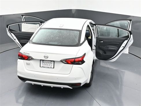 New 2025 Nissan Versa SV w/ Trunk Package image 44