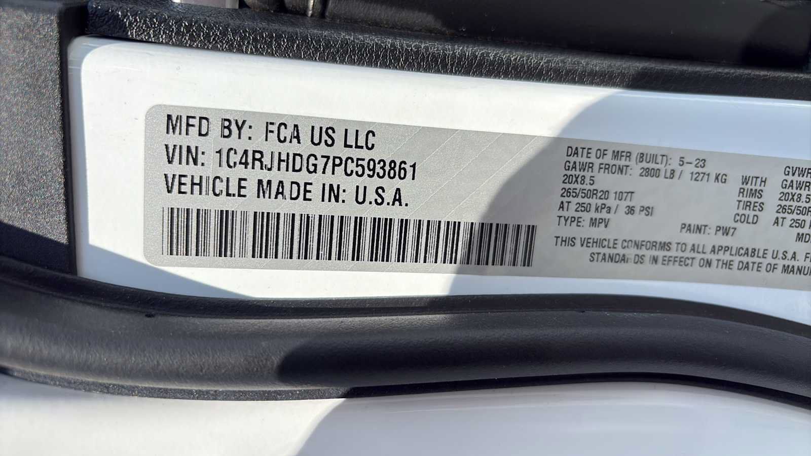 Used 2023 Jeep Grand Cherokee Overland AWD/4WD image 20