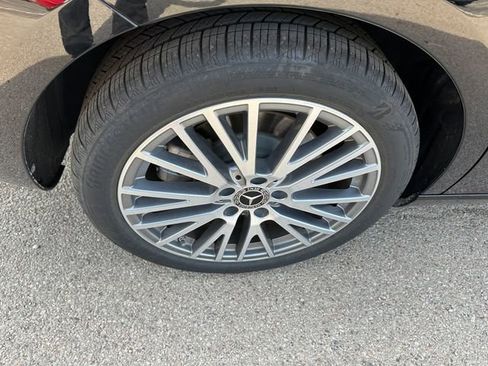 Used 2025 Mercedes-Benz CLA 250 4MATIC image 8