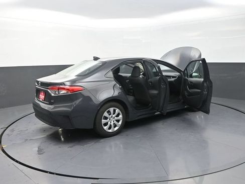 Used 2024 Toyota Corolla LE FWD image 47