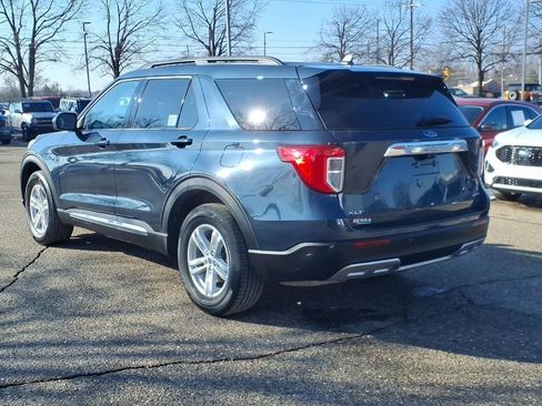Used 2023 Ford Explorer XLT w/ Equipment Group 202A AWD/4WD image 6