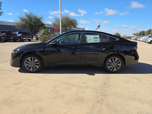 New 2026 Nissan Sentra SL w/ Floor Mat Package FWD image 6