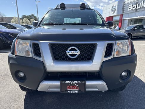 Used 2015 Nissan Xterra PRO-4X image 2