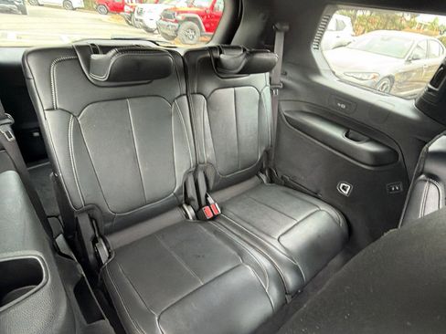 Used 2025 Jeep Grand Cherokee L Overland w/ Luxury Tech Group IV image 23