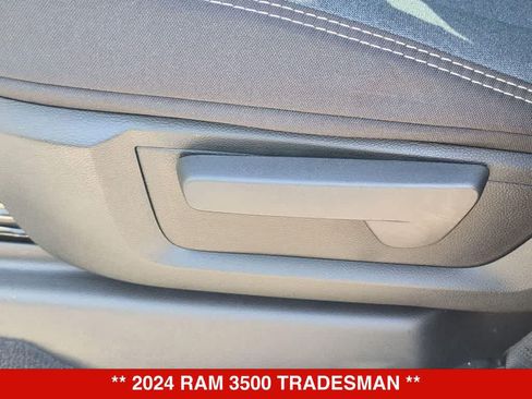 Used 2024 RAM 3500 Tradesman w/ Towing Technology Group AWD/4WD image 16