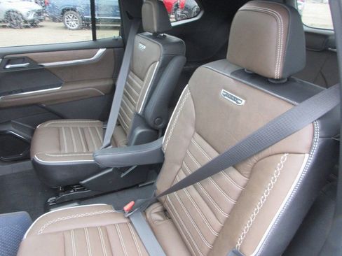 New 2026 GMC Acadia Denali Ultimate image 13