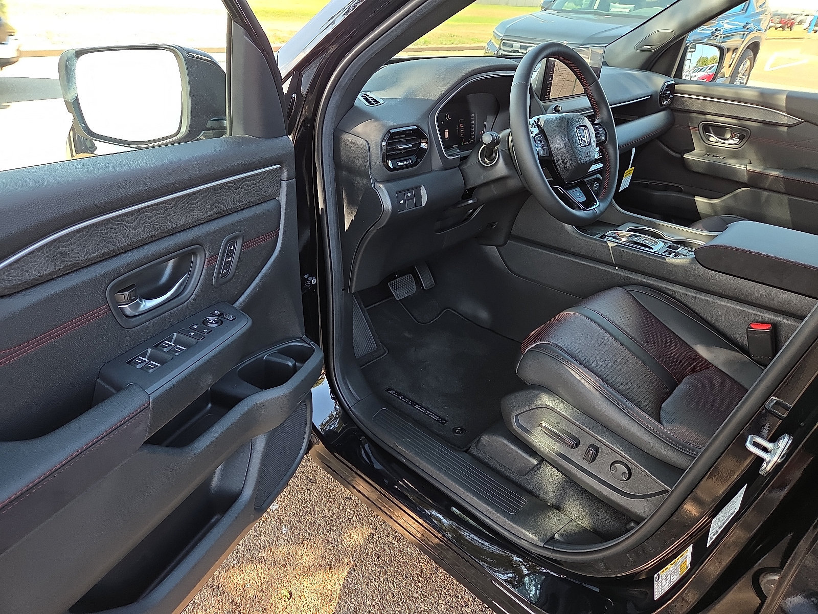 New 2026 Honda Pilot Black Edition image 12