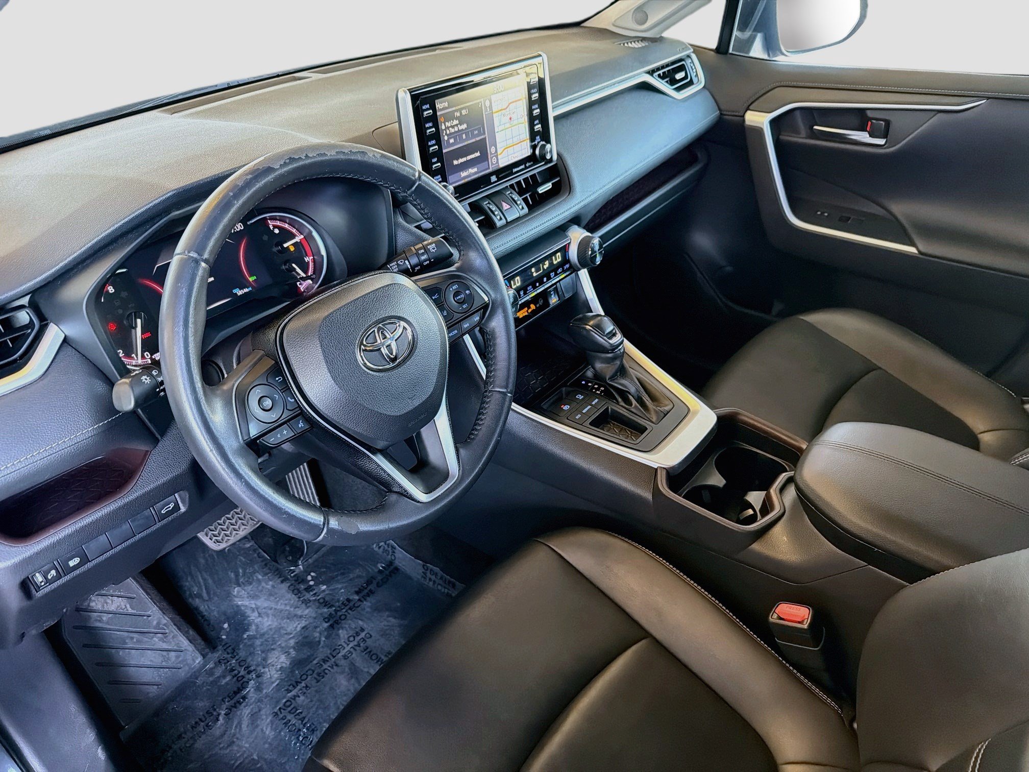 Used 2021 Toyota RAV4 Limited w/ Carpet Mat Package (TMS) FWD image 7
