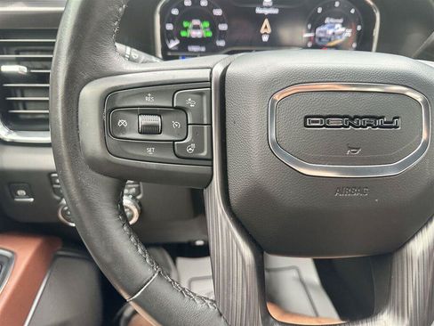 Used 2025 GMC Sierra 3500 Denali Ultimate AWD/4WD image 35