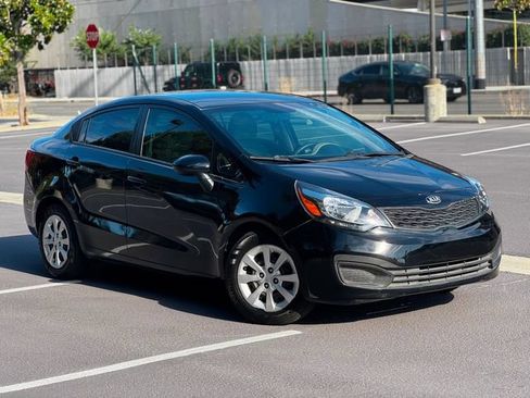 Used 2015 Kia Rio LX w/ Power Package FWD image 2