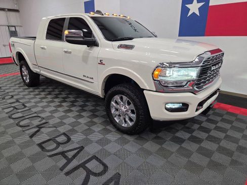 Used 2020 RAM 2500 Limited image 24