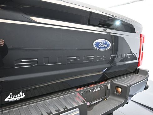 Used 2023 Ford F450 Lariat w/ FX4 Off-Road Package image 25