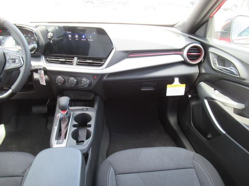 New 2026 Chevrolet Trax RS w/ Sunroof Package FWD image 14