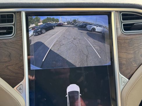 Used 2016 Tesla Model X 75D image 12