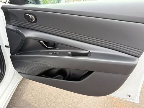 New 2026 Hyundai Elantra Sport FWD image 15