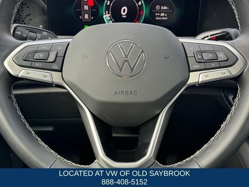 Certified 2025 Volkswagen Tiguan SE AWD/4WD image 37