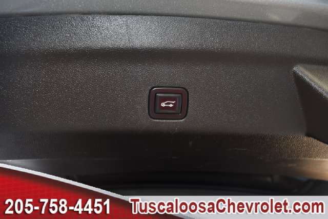 Used 2023 Chevrolet Suburban Z71 w/ Luxury Package AWD/4WD image 10
