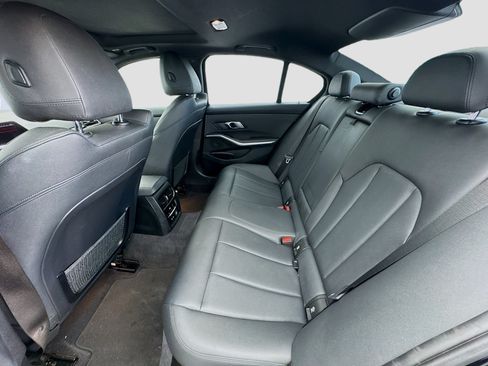 Used 2019 BMW 330i Sedan RWD image 16