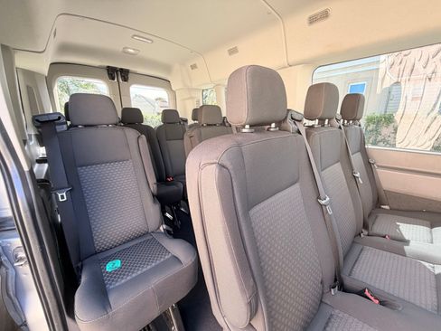 Used 2023 Ford Transit 350 XLT RWD image 18