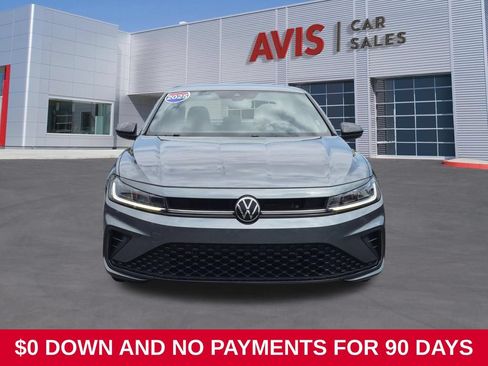 Used 2025 Volkswagen Jetta Sport FWD image 2