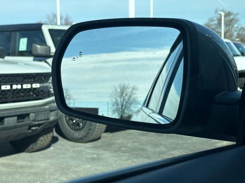 Used 2024 Ford Edge SEL w/ Convenience Package image 43