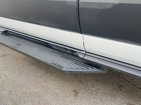 Used 2019 Ford Transit 250 148 Medium Roof image 12