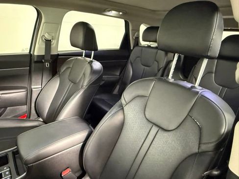 Used 2021 Kia Sorento EX w/ Panoramic Sunroof Package image 28