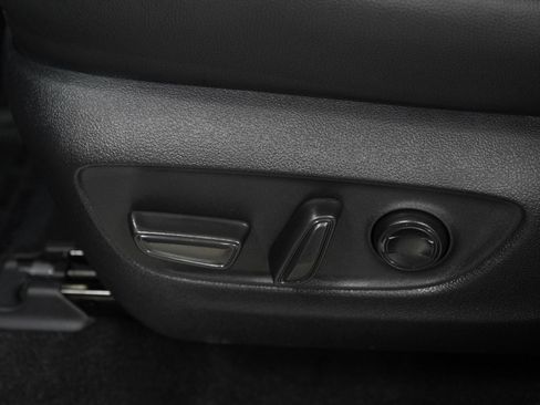 Used 2026 Toyota Grand Highlander AWD image 27