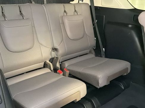 Certified 2023 Lexus GX 460 Premium AWD/4WD image 36