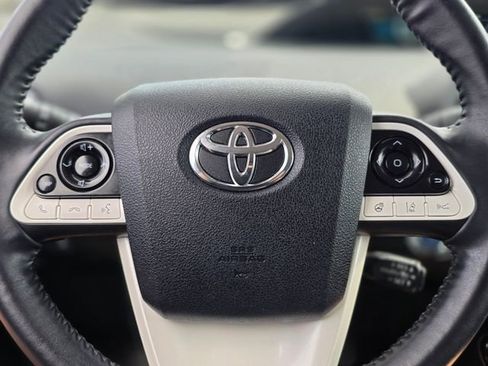 Used 2019 Toyota Prius Prime Advanced image 23