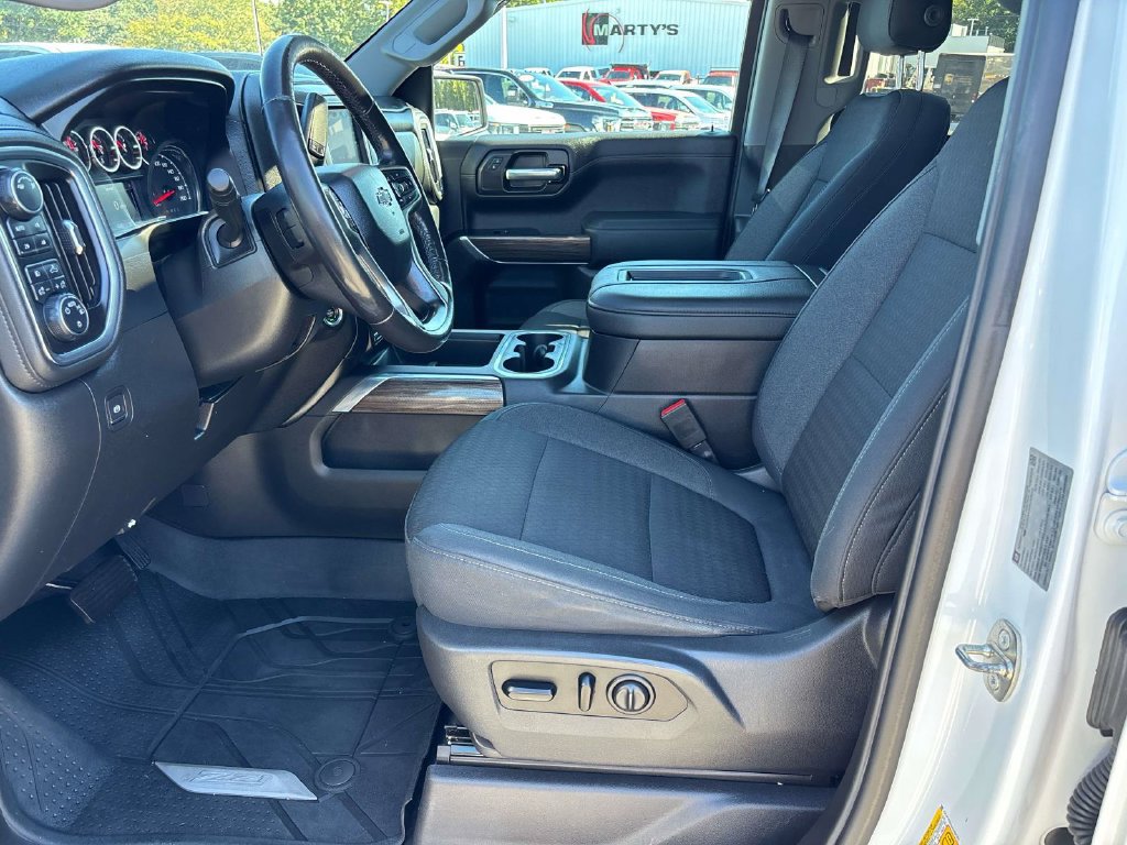 Used 2019 Chevrolet Silverado 1500 LT Trail Boss AWD/4WD image 12