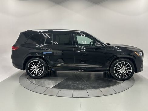 Used 2025 Mercedes-Benz GLS 450 4MATIC image 8