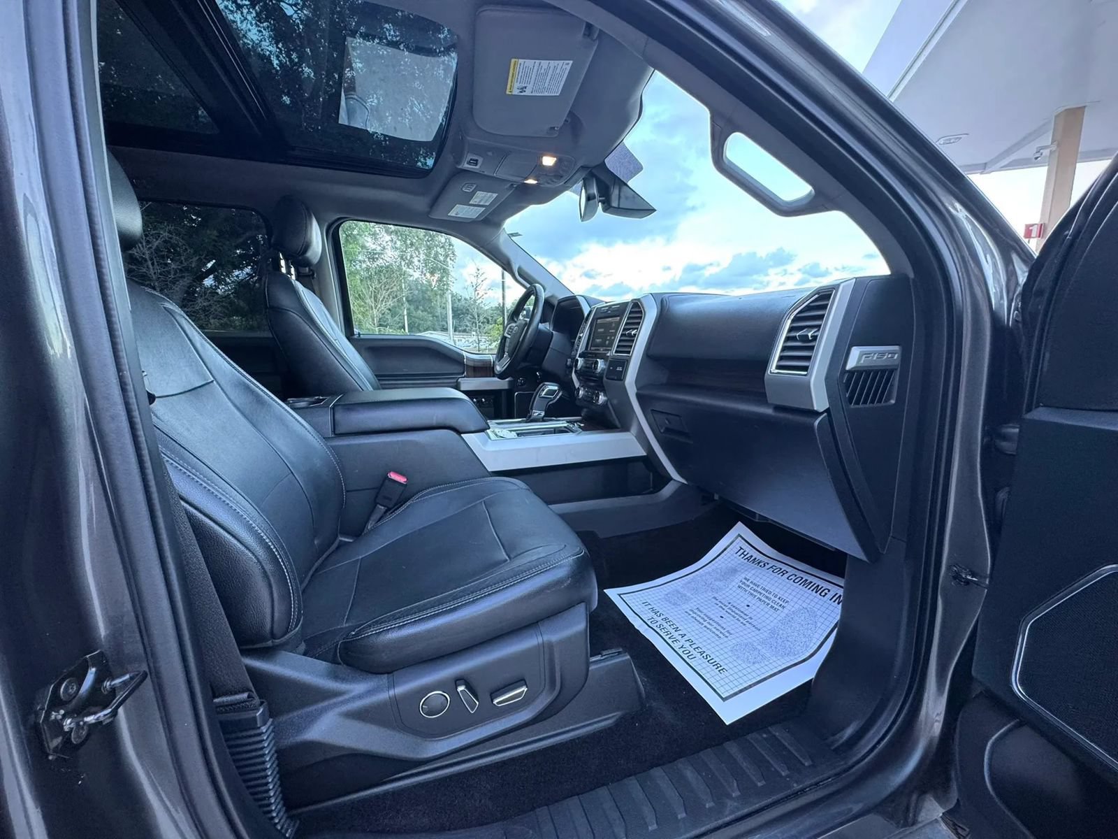 Used 2015 Ford F150 Lariat w/ Equipment Group 502A Luxury AWD/4WD image 40