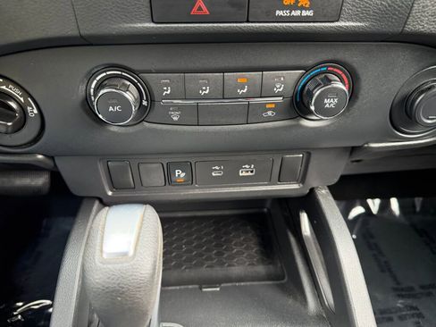 Used 2022 Nissan Frontier S w/ Technology Package AWD/4WD image 19