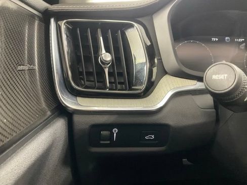 Certified 2022 Volvo S60 B5 Inscription AWD/4WD image 20