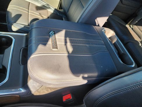 Used 2024 Chevrolet Silverado 3500 High Country w/ High Country Premium Package image 38