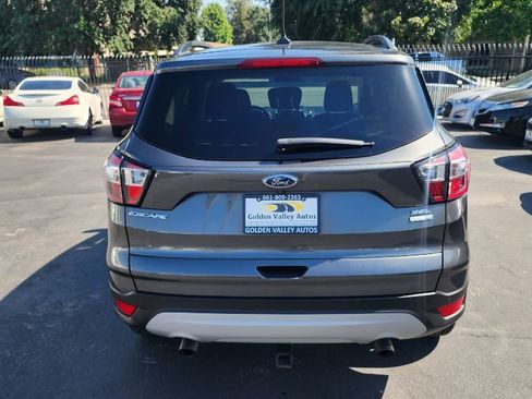 Used 2018 Ford Escape SEL AWD/4WD image 4